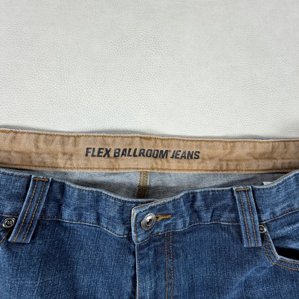 Duluth Trading Flex Ballroom Jeans Mens 42x32 Blue Relaxed Fit Stretch Denim